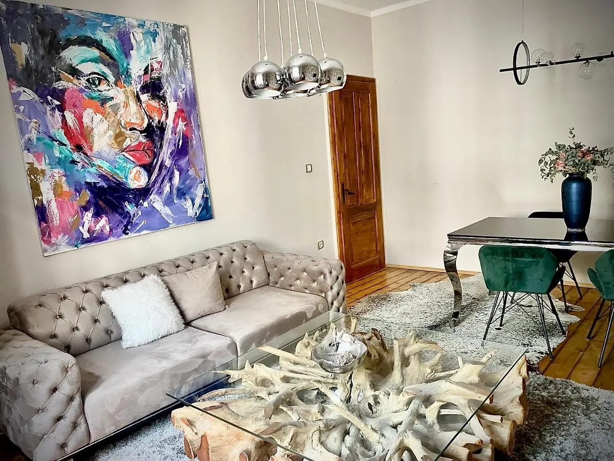 City Center Stylish 3 Bedroom Apartment Sofia