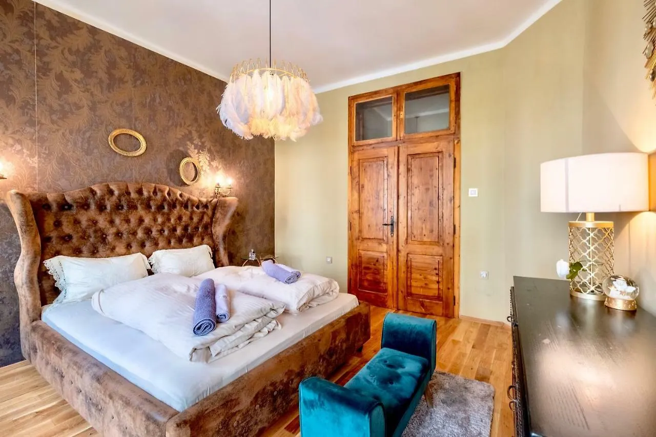 City Center Stylish 3 Bedroom Apartment Sofia